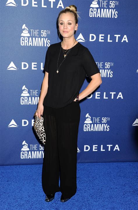 kaley cuoco attends delta air lines 2014 grammy weekend reception