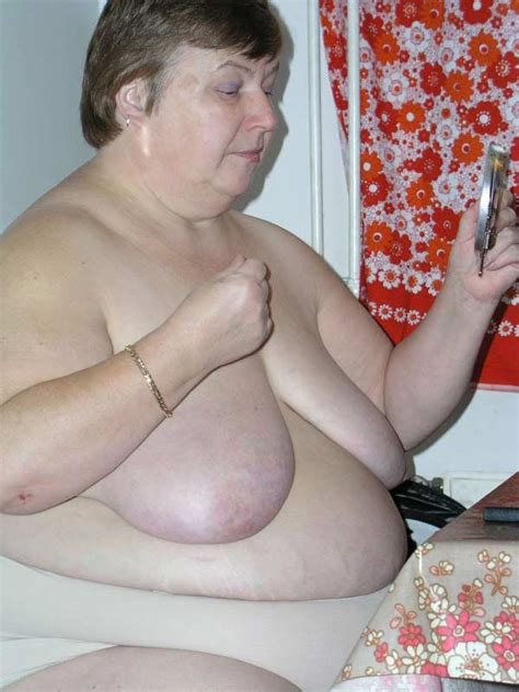 big fat old granny showing her naked huge body porn