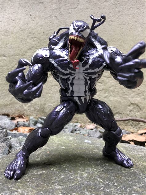 Review Marvel Legends Monster Venom Build A Figure