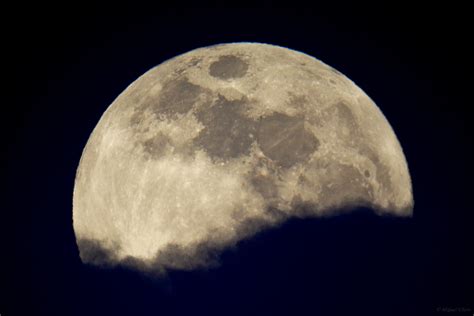 big full moon  astrophotography  miguel claro