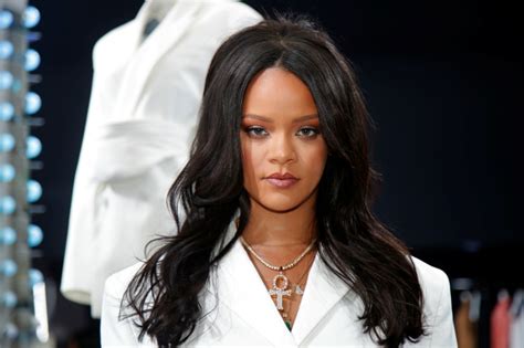 Rihanna Declared World S Richest Female Musician Abs Cbn News