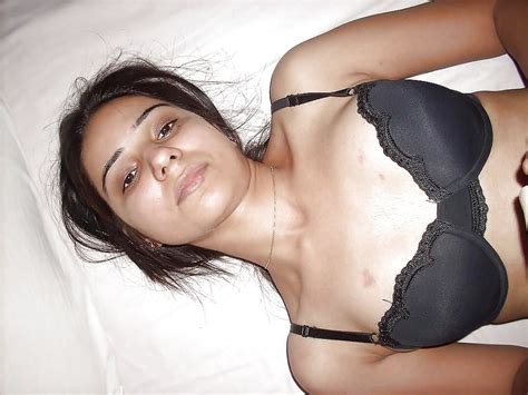 Indian Desi Couple Honeymoon Sex Nude Photo In Hotel 15