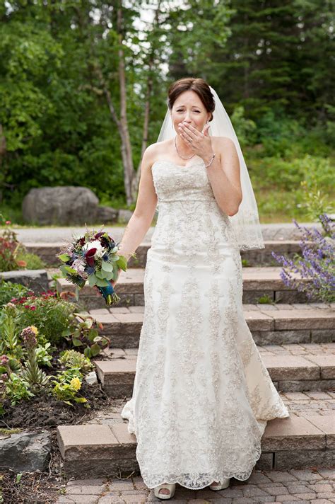 Deciding Whether A First Look Or Bride Reveal Is Right For Your Wedding Day