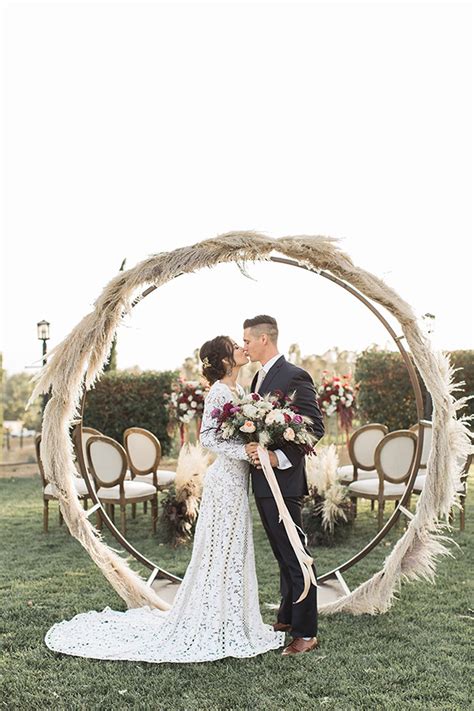 trending wedding altar arch decoration ideas