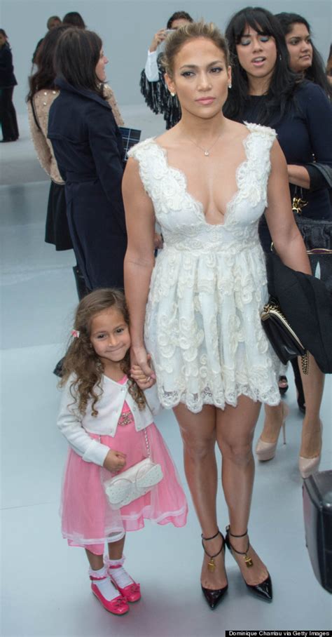 Jennifer Lopez S Daughter Emme Looks Just Like Her In Precious