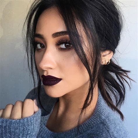 celebrity inspired dark lips  tips  wearing dark lipstick