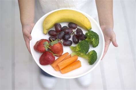 seven foods that may shrink fibroids fruit and vegetable diet