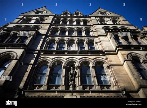 architect alfred waterhouse manchester town hall  princess street