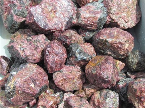 garnet  rocks  quartzsite