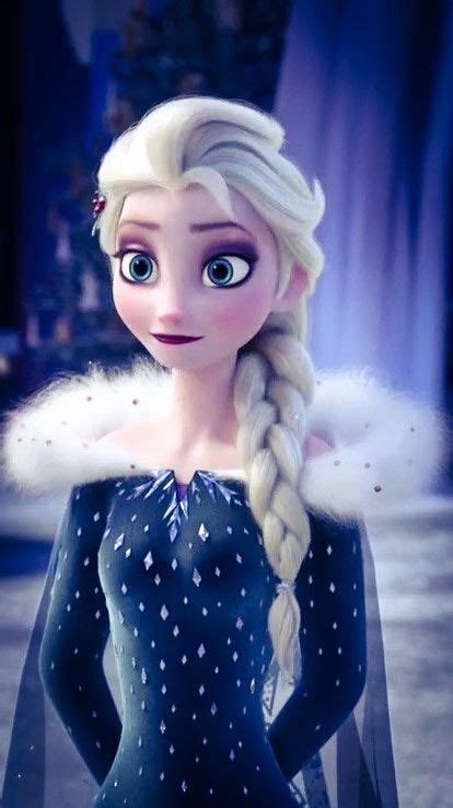 A Simple Smile Of Elsa Still Beautiful Disney