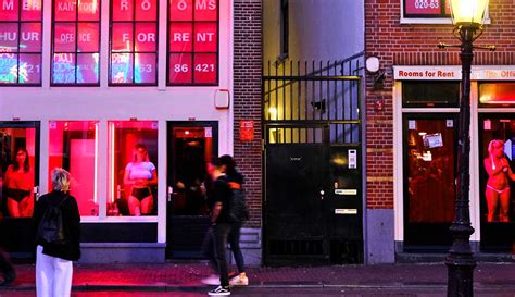 amsterdam red light district whats   facts tips