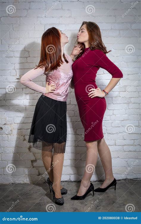 Teen Girl Kissing Older Woman – Telegraph