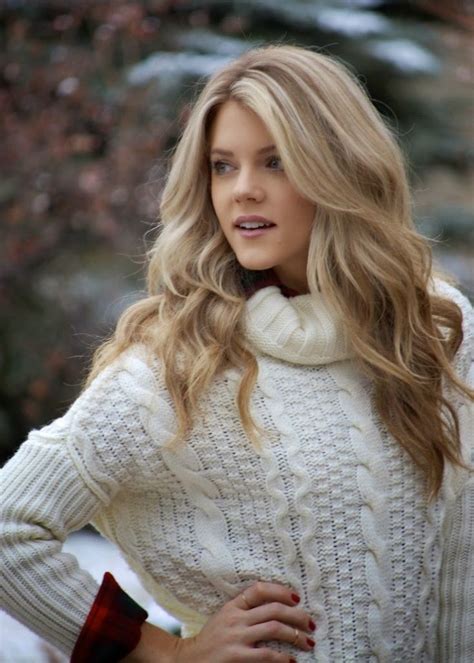 30 medium blonde hairstyles for women go bold and blonde haircuts
