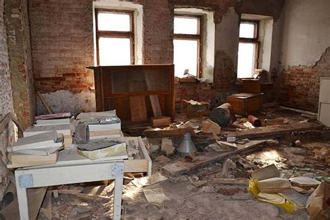 Police Investigate Abandoned Pathology Lab In Russian Town