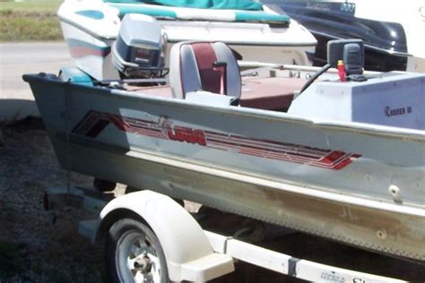 lowe lunker iii  hp evinrude nex tech classifieds