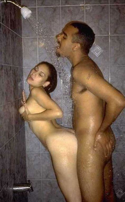 Super Hot Shower Couples Nude Porno Photo