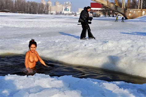 perfect russian teen inna vladimirskaya with amazing body posing naked at outdoors at winter