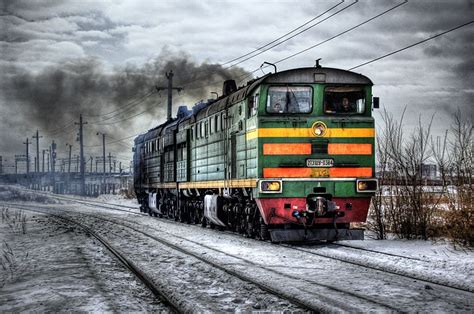 gambar transportasi kereta api lokomotif diesel