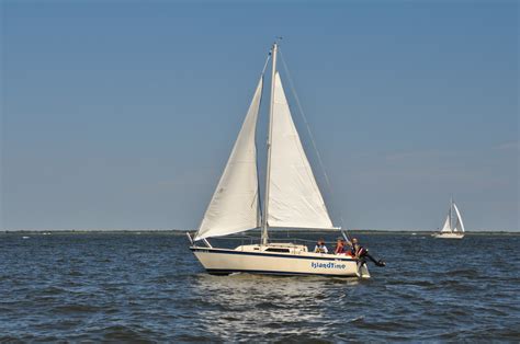 sailboat rentals barnegat bay sailing school  sailboat charters