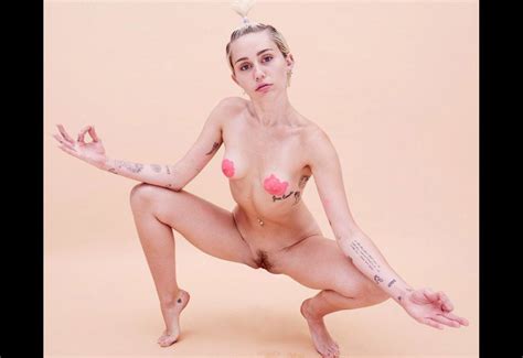 miley cyrus pussy spread thefappening pm celebrity photo leaks