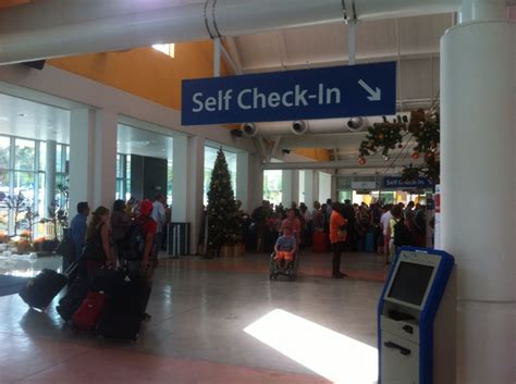 foreigners  departure  curacao international airport tourism industry taxi driver