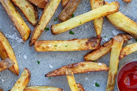 minute air fryer french fries momsdish