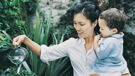 4 tantangan ibu ibu jaman now dalam mengasuh anak