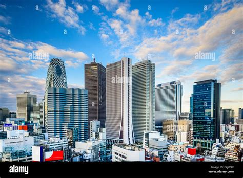 shinjuku tokyo japan financial district cityscape stock photo alamy