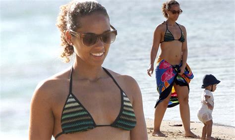 alicia keys shuns award season for getaway with husband swizz beatz and