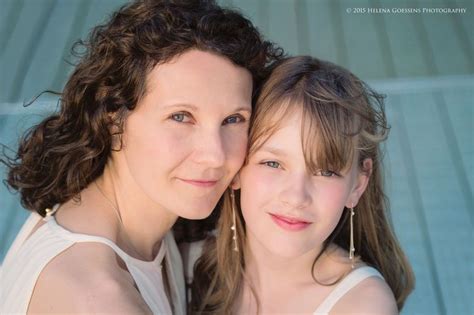 Mother Daughter Portrait Poses