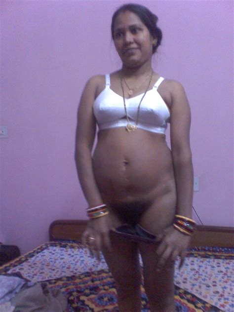 indian aunty removing blouse bra pics 6