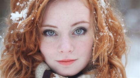 Beautiful Redheads With Green Eyes Parketis