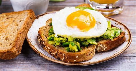 30 High Protein Breakfasts To Keep You Full And Satisfied Insanely Good