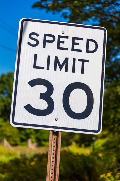 speed limit sign  stock photo public domain pictures