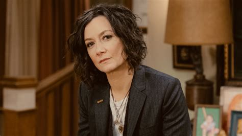 Sara Gilbert Balances Her Lives On ‘the Conners’ And ‘the Talk’ The
