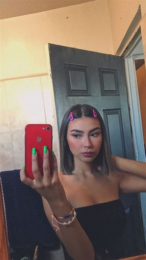 Pin By Katy On Nahomy Mirror Selfie Girl Selfie