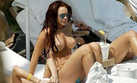 lindsaylohan in gallery lindsay lohan topless beach picture 2 uploaded by larryb4964 on