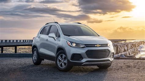 gen chevy trax suv  debut   year cnet