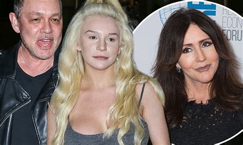 Courtney Stodden Mom Says Daughter S Marriage Not Healthy