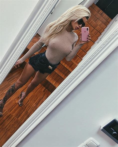 amalia sexy bimbo goddess w big fake boobs long legs and dsl 120 pics