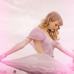 bustle taylor swift   taylor swift  taylor alison swift