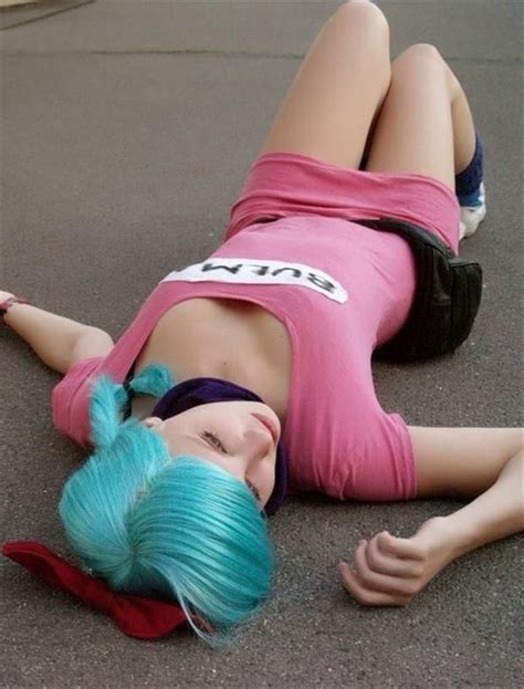 best of cosplay 2012 40 pics dbz cosplay bulma