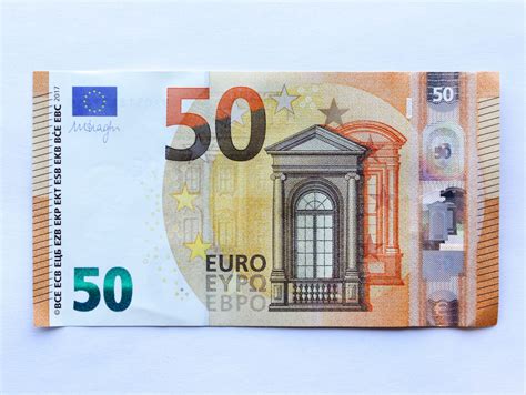 euro schein  sieht der neue fuenfziger aus der spiegel