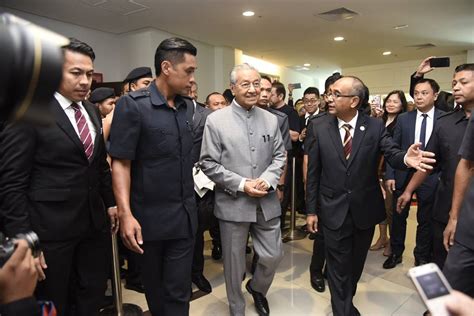 Pm Mahathir Malaysia Does Not Accept Lgbt Malaysia