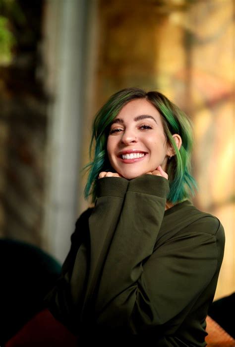 gabbie hanna in 2020 escape the night singer youtubers