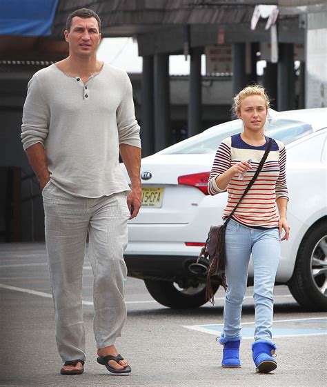 photos of hayden panettiere ring and fiance wladimir