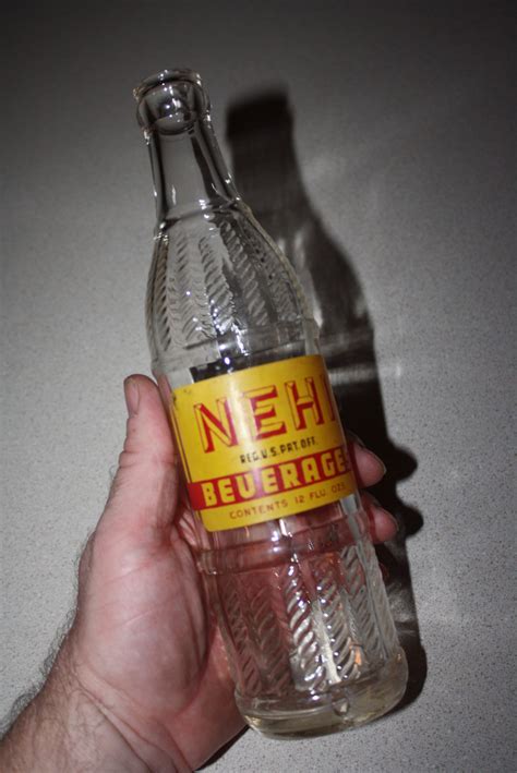 vintage  nehi soda pop  pack bottles original carrier buffalo ny