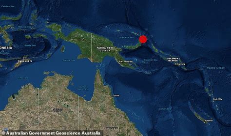 Tsunami Warning As Massive 7 7 Earthquake Strikes Coast Off Papua New
