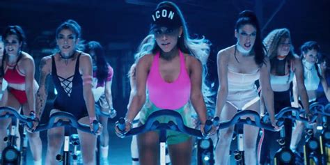 Heres How To Get Ariana Grandes Workout Clothes From Her New Music