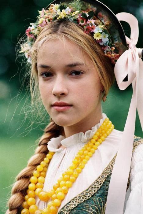 Polish Girl Beauty Traditional Dresses Costumes Around The World